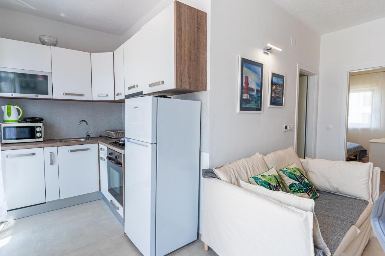 Apartments Tatjana II Cres Exterior photo